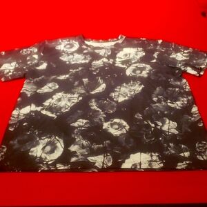 Mens XXL Nike Graphic short sleeve t-shirr